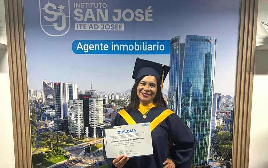 Agente inmobiliaria certificada — egresada del Instituto San José del Sur